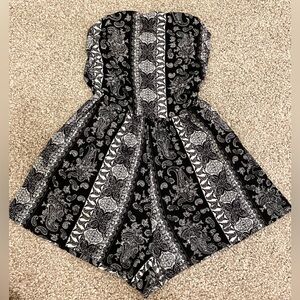Windsor black & white romper